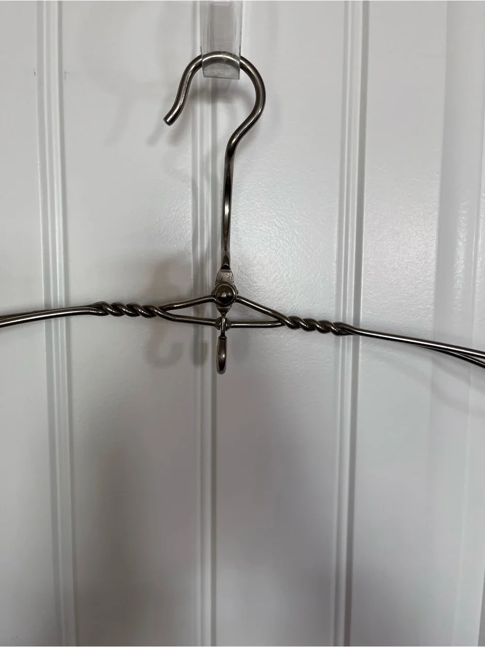 Antique Heavy Duty Twisted Metal Clothes Hanger with Shoulder Hangers and Hook